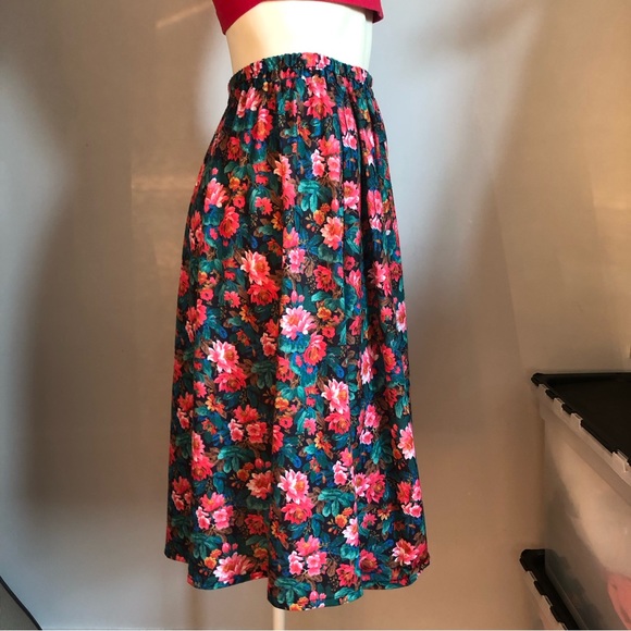 Vintage Dresses & Skirts - Faded 90s knit floral skirt elastic waist pilled distressed cool!